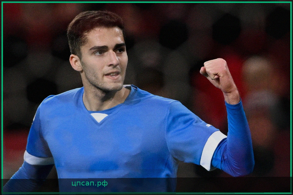 Агент Захаряна рассказал о будущем футболиста