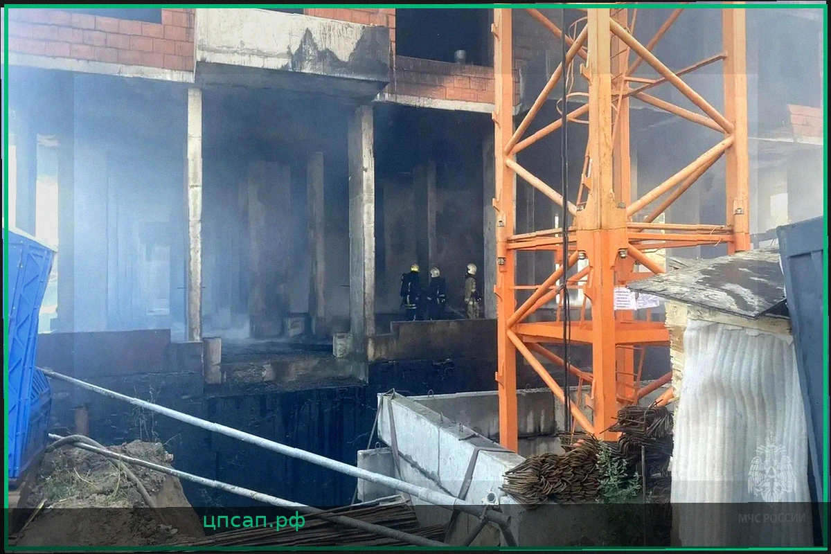 Смерть рабочего после пожара на стройке в Омске